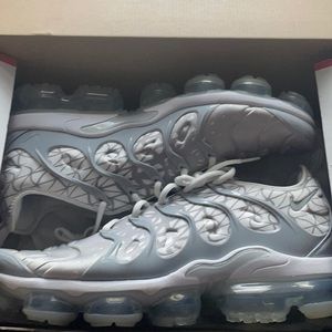 Air vapormax plus size 13